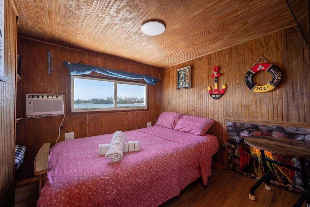 Beautiful Houseboat In Key West Hotel Exterior photo