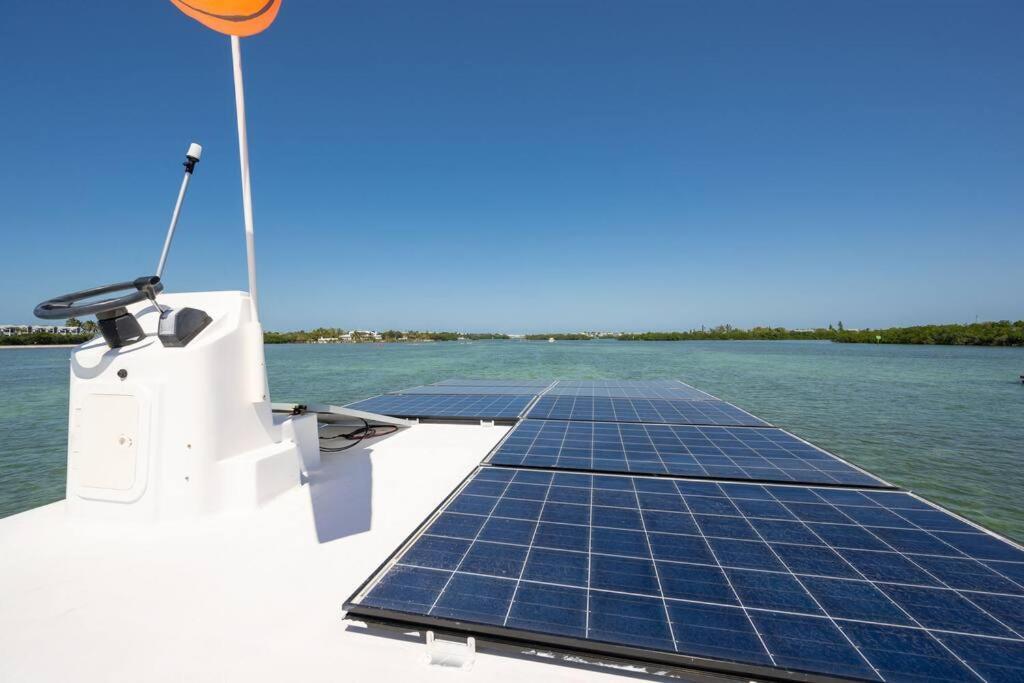 Beautiful Houseboat In Key West Hotel Exterior photo